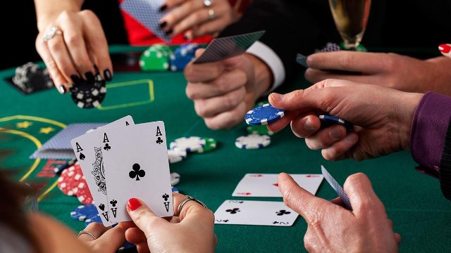 Фрироллы в онлайн покере: что нужно знать перед началом игры?